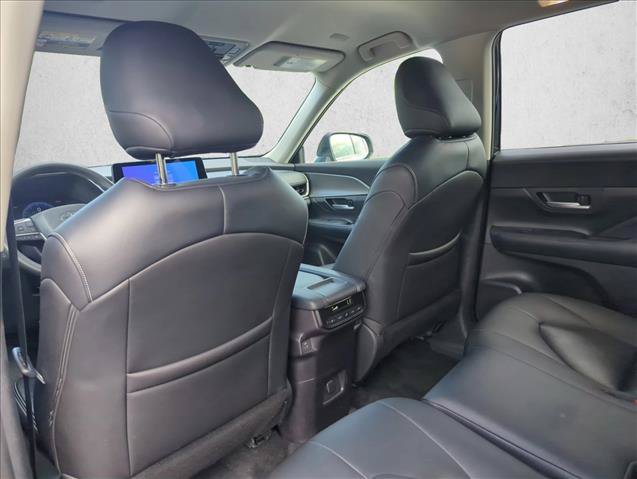 Certified 2025 Toyota Grand Highlander FWD image 19