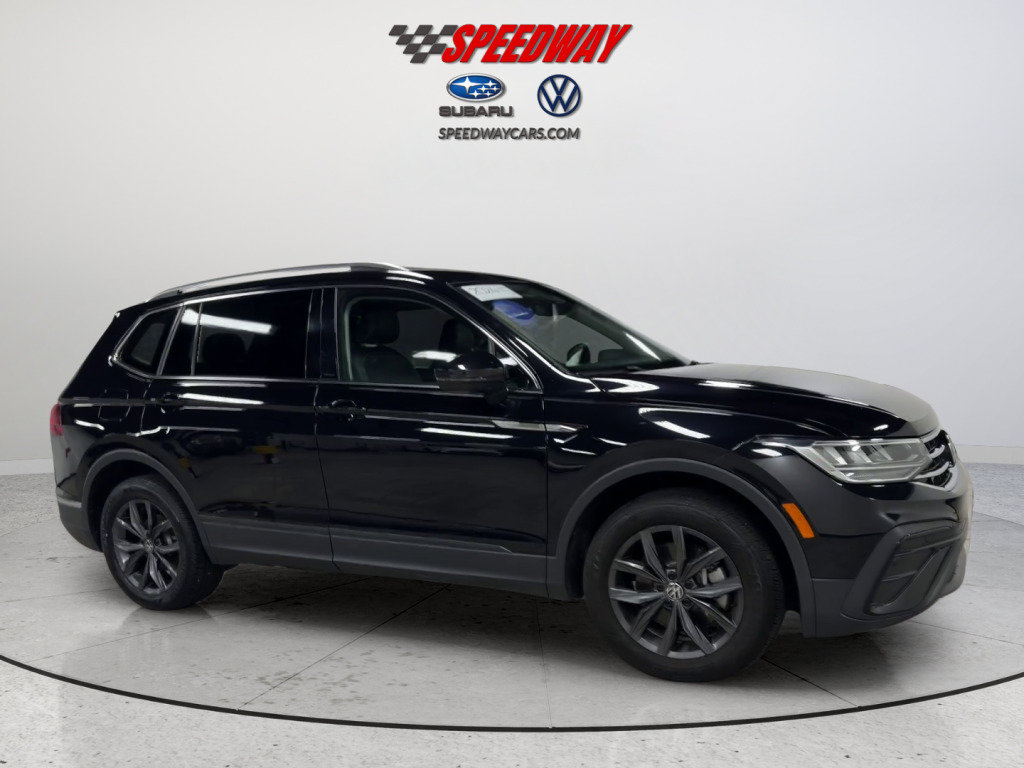 Certified 2024 Volkswagen Tiguan SE AWD/4WD image 3