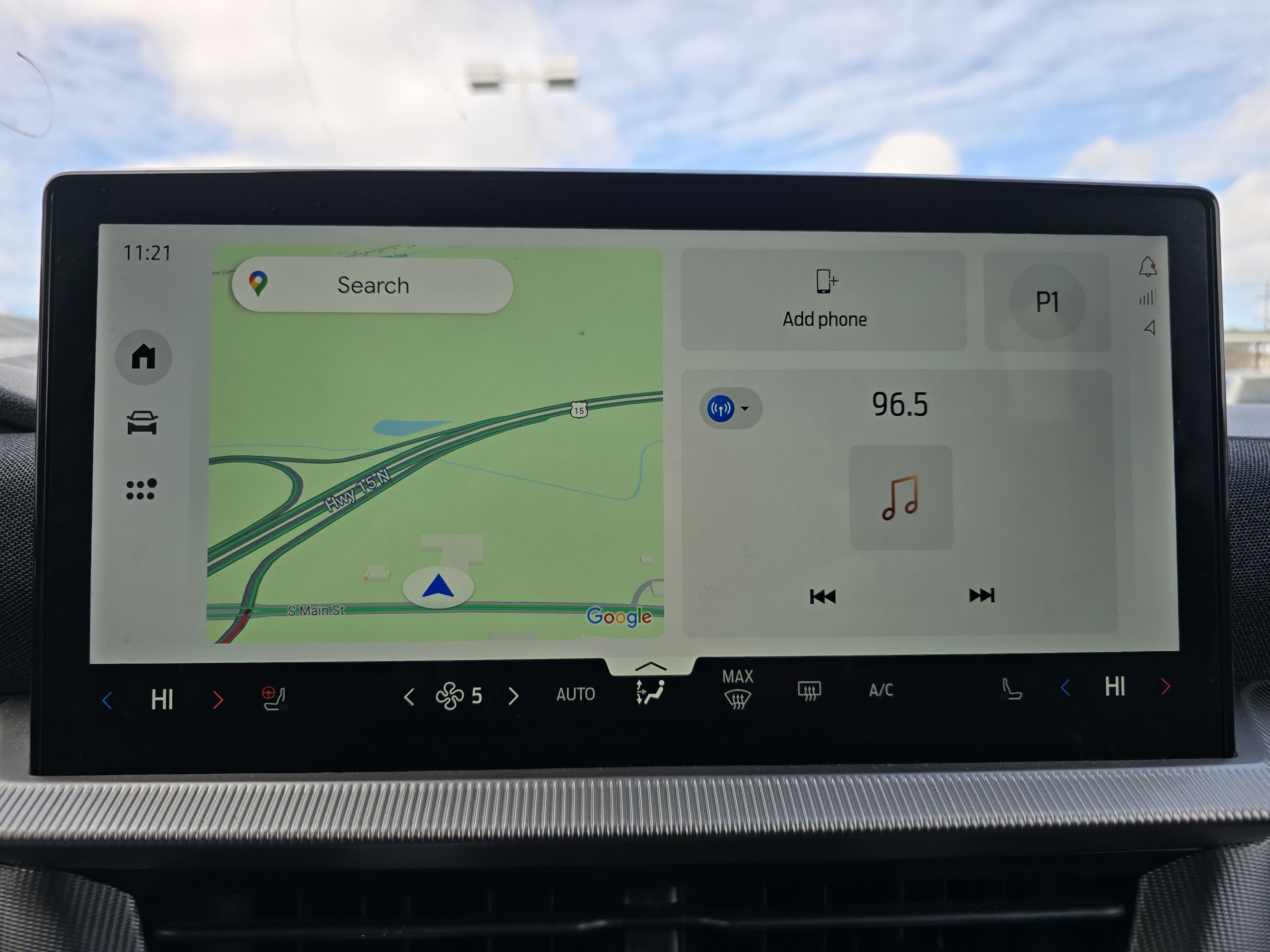 Used 2025 Ford Explorer ST-Line w/ ST-Line Street Pack image 22