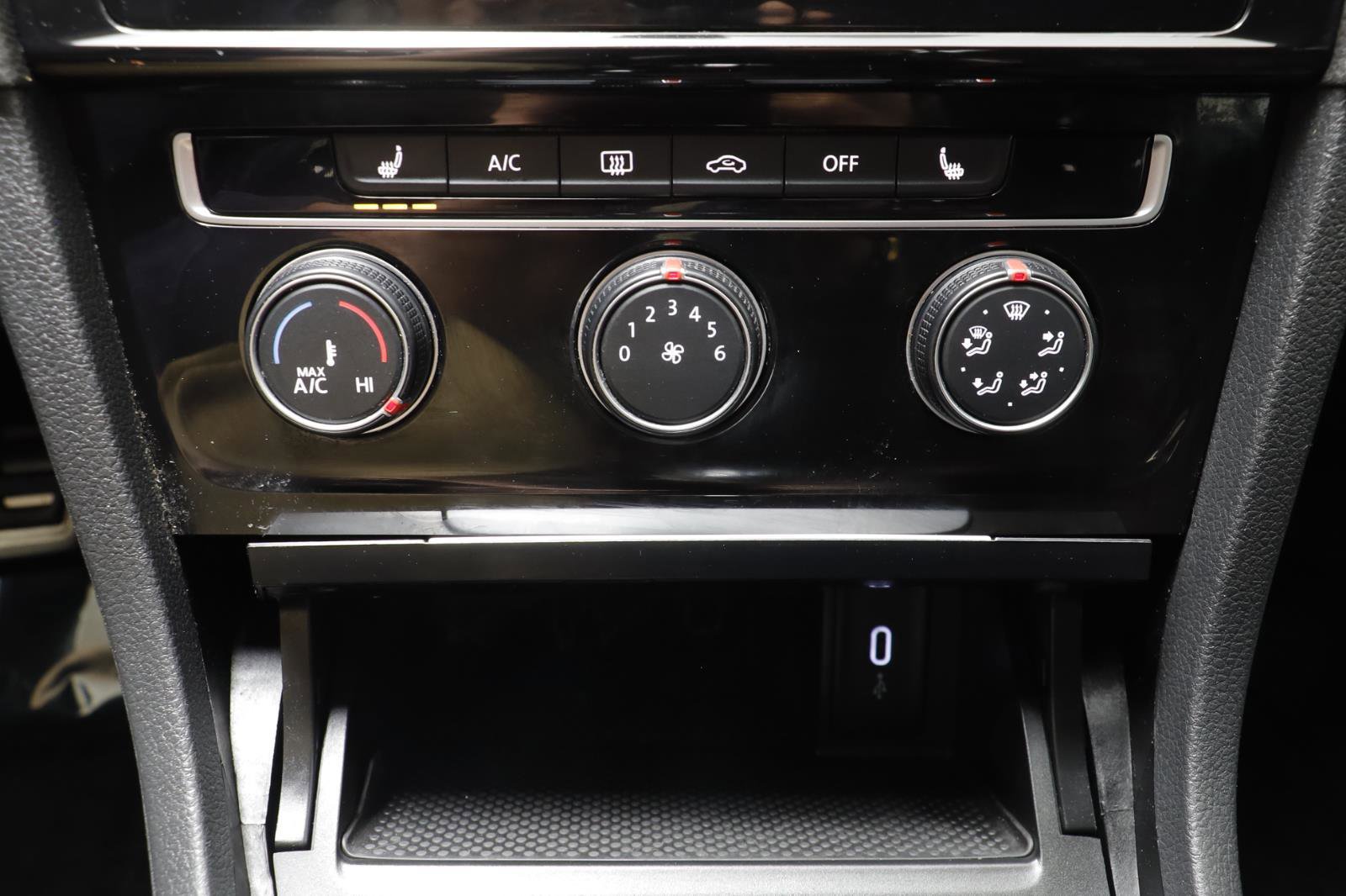 Used 2021 Volkswagen GTI S image 11