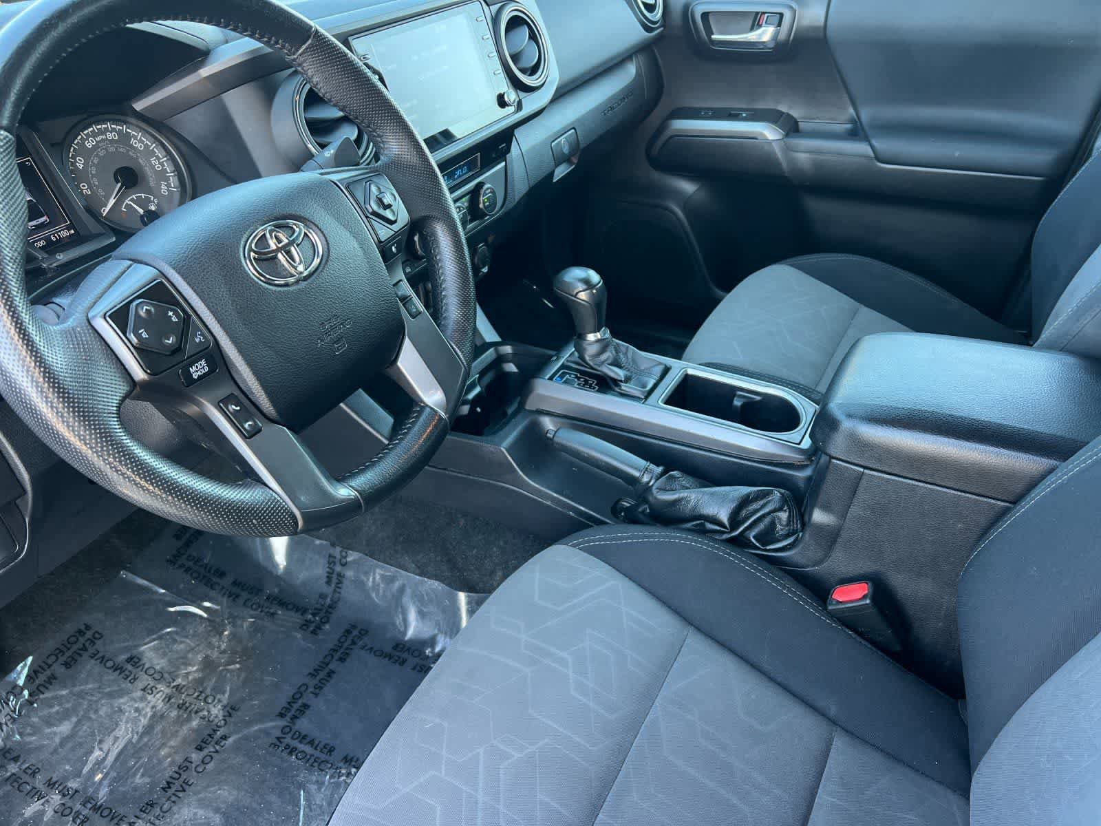 Used 2022 Toyota Tacoma TRD Off-Road w/ Technology Package AWD/4WD image 12