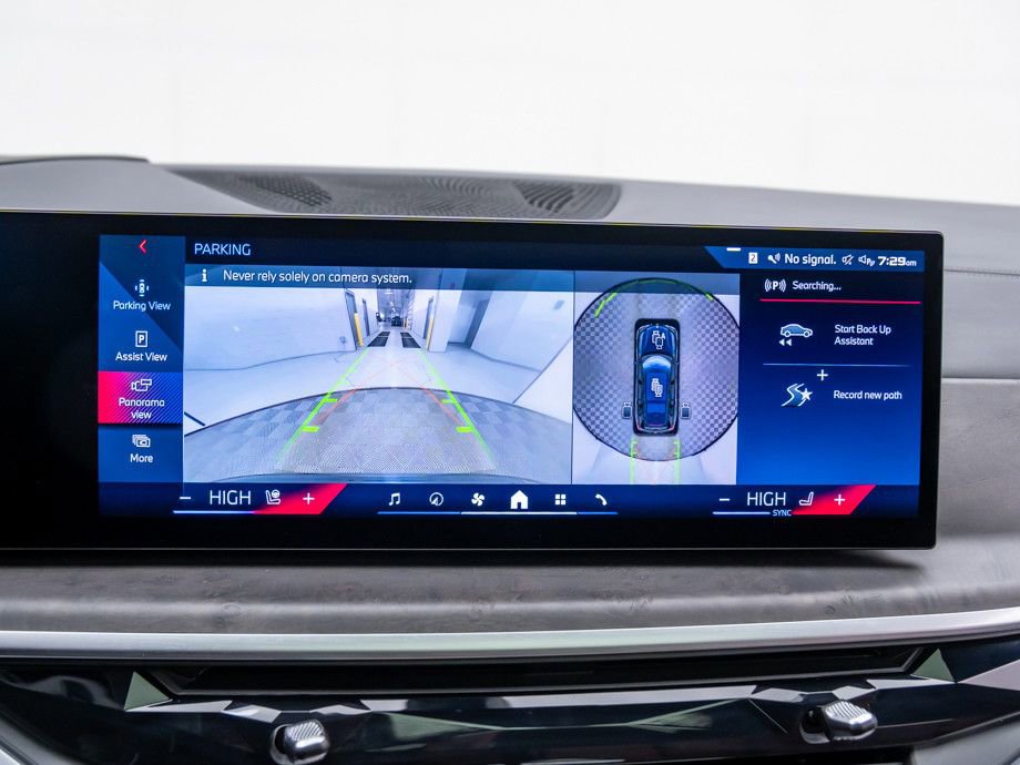 Certified 2025 BMW X7 M60i w/ Executive Package image 26