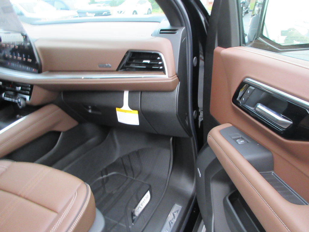 New 2027 Chevrolet Suburban High Country AWD/4WD image 22