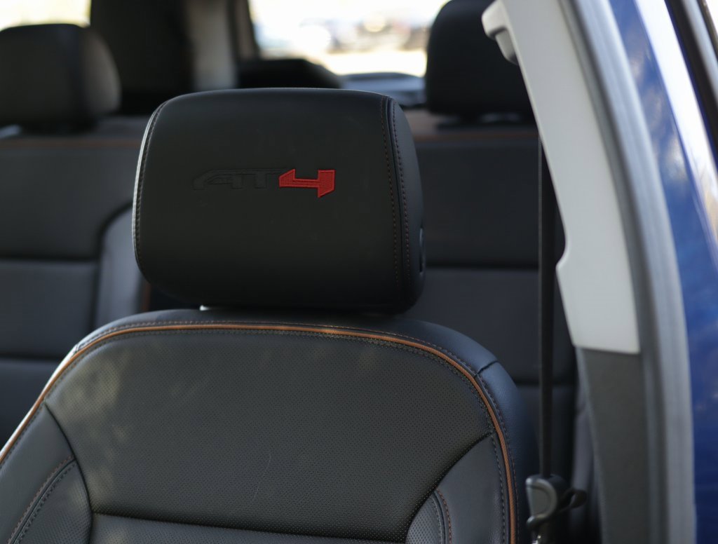 Used 2023 GMC Acadia AT4 image 26