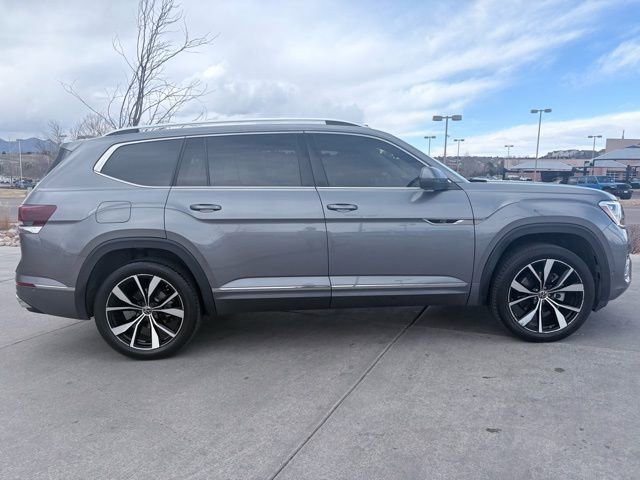 Used 2024 Volkswagen Atlas SEL Premium R-Line image 9