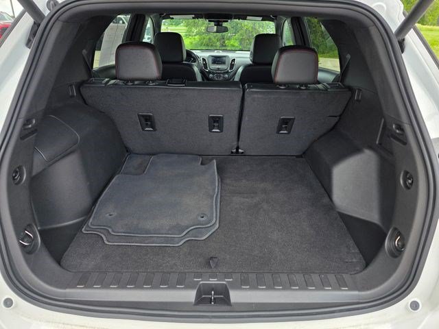 Used 2023 Chevrolet Equinox RS AWD/4WD image 10