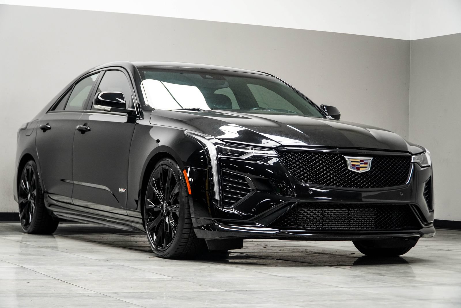 Used 2023 Cadillac CT4 V w/ Navigation Package RWD image 4