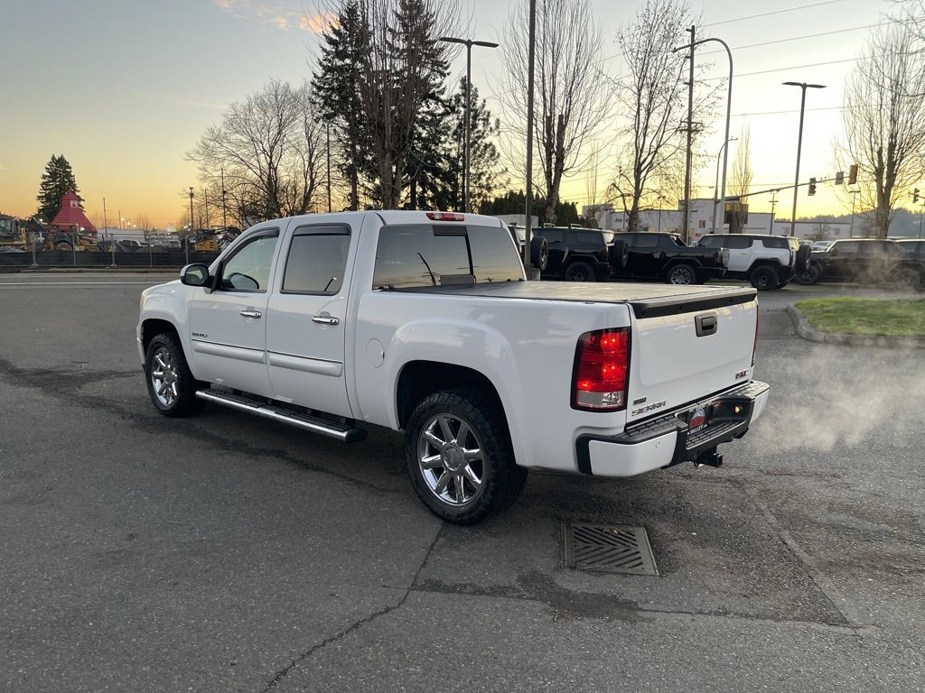 Used 2010 GMC Sierra 1500 Denali image 3