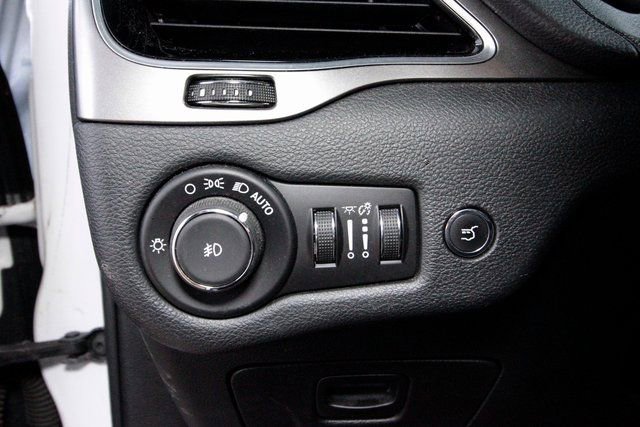 Used 2019 Jeep Cherokee Limited w/ Trailer Tow Group image 13