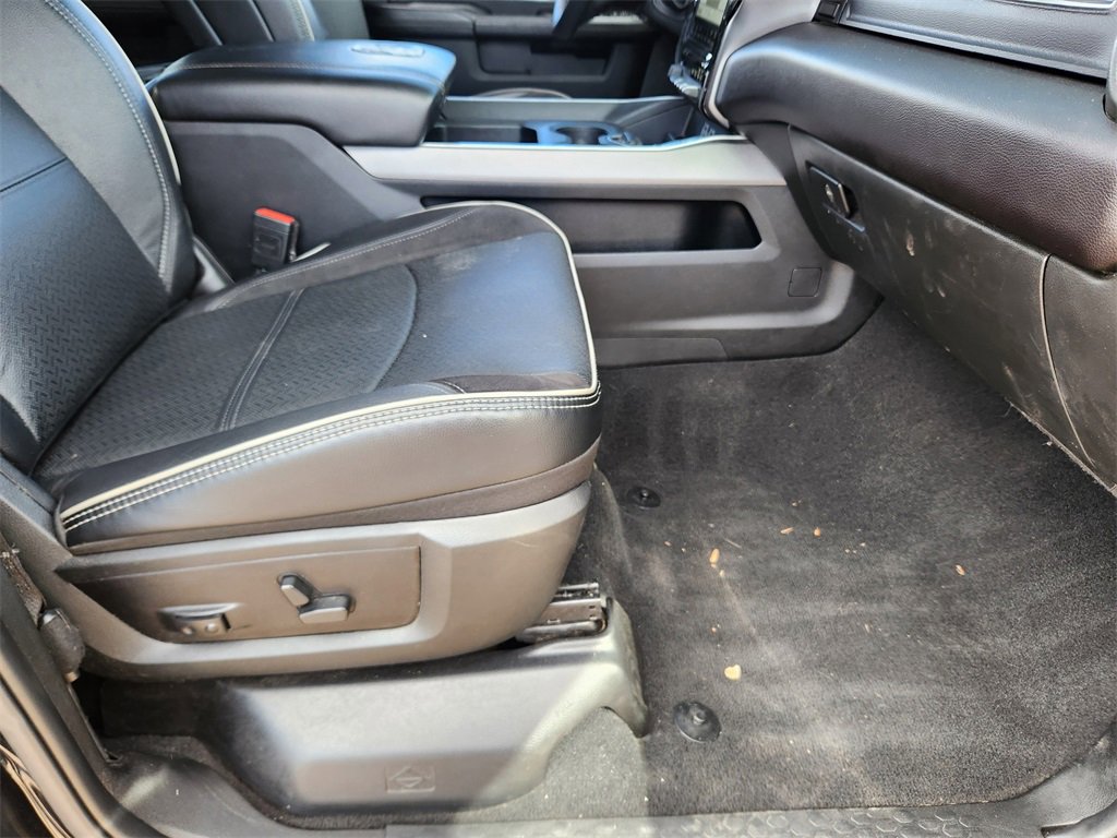 Used 2024 RAM 2500 Laramie w/ Sport Appearance Package image 14