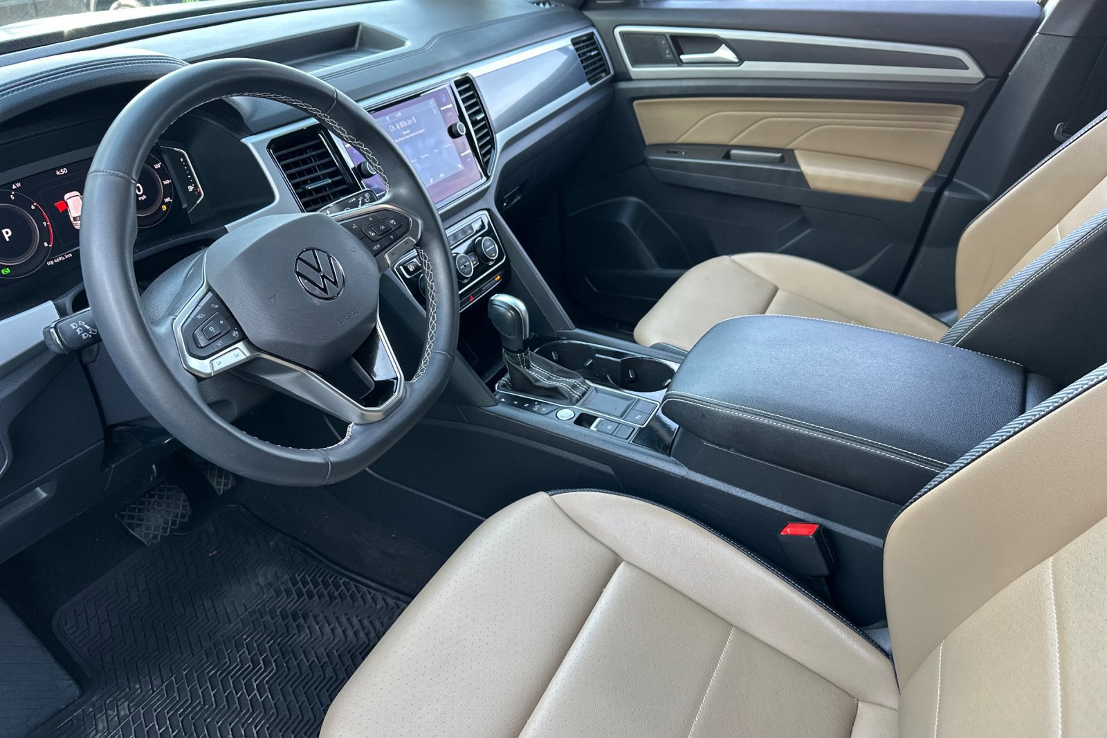 Used 2022 Volkswagen Atlas Cross Sport SE image 10