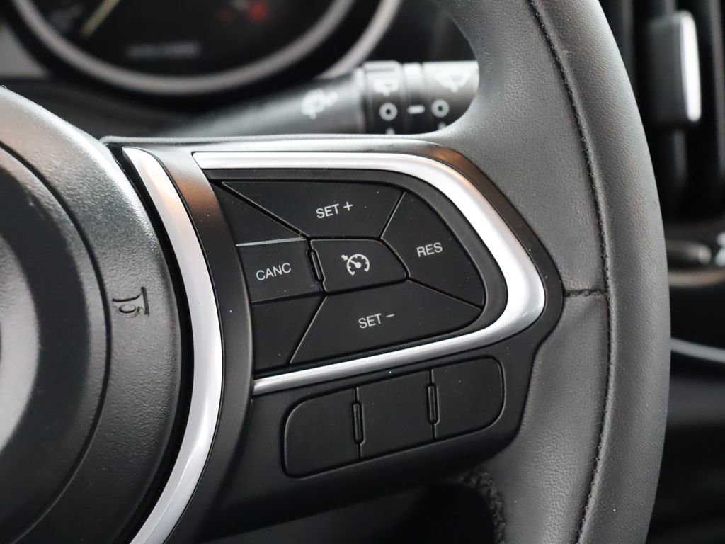 Used 2019 FIAT 500L Trekking FWD image 17