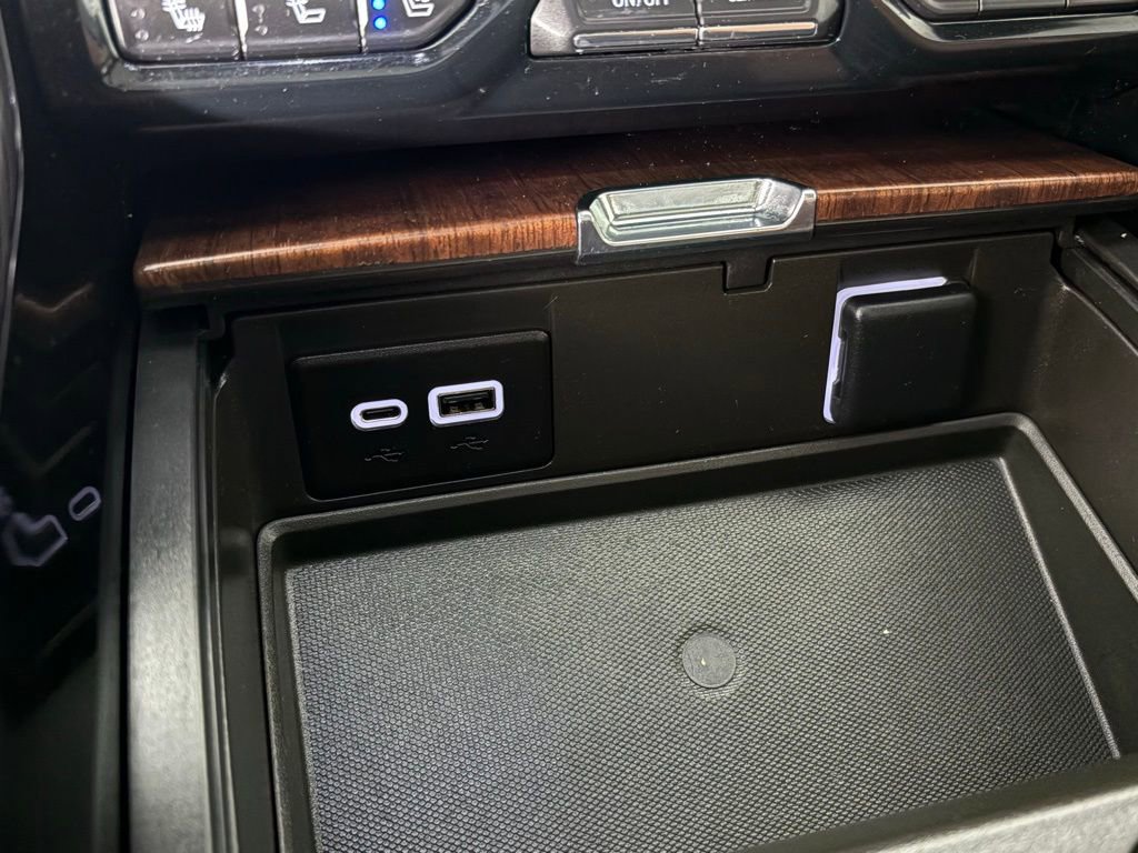 Used 2023 GMC Yukon Denali Ultimate image 34