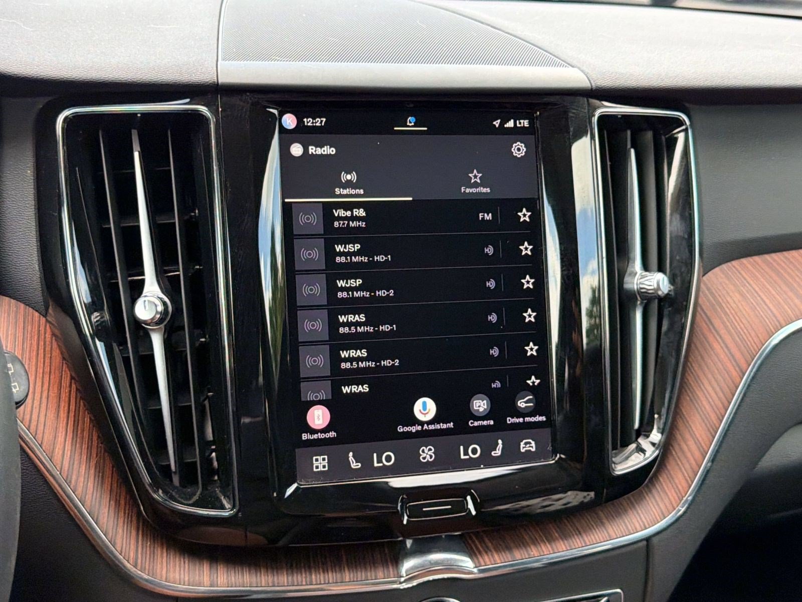 Certified 2024 Volvo XC60 B5 Plus AWD/4WD image 20