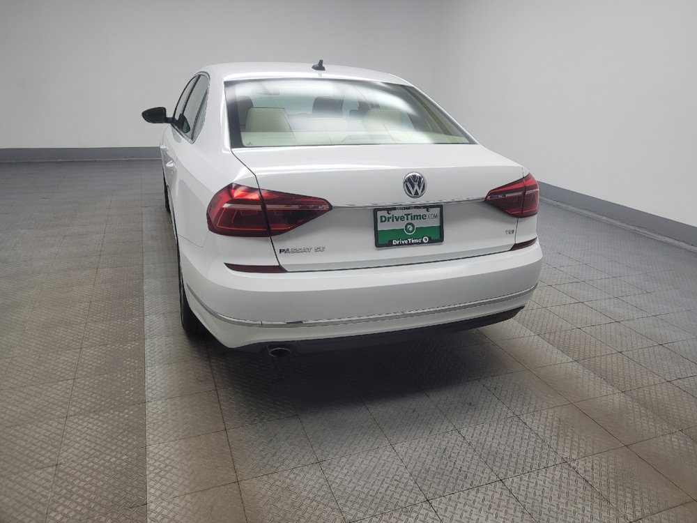 Used 2018 Volkswagen Passat 2.0T SE FWD image 6