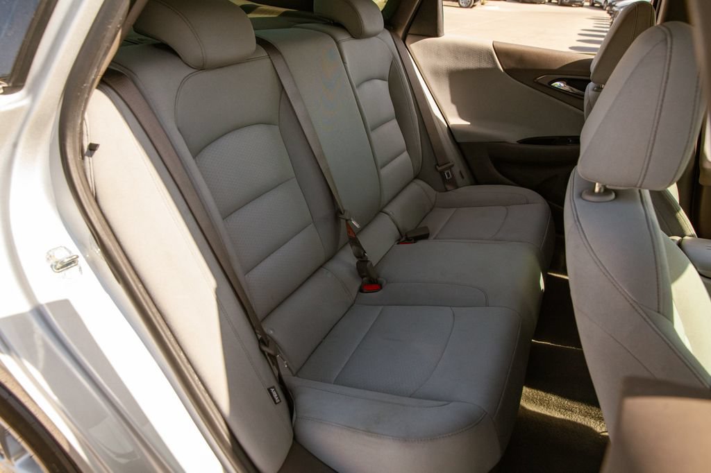 Used 2022 Chevrolet Malibu LS w/ Driver Confidence Package II FWD image 12