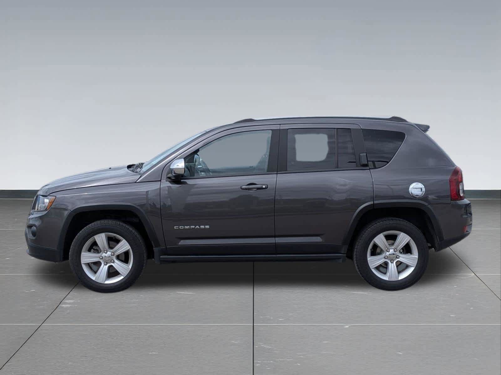 Used 2017 Jeep Compass Sport w/ Power Value Group AWD/4WD image 2