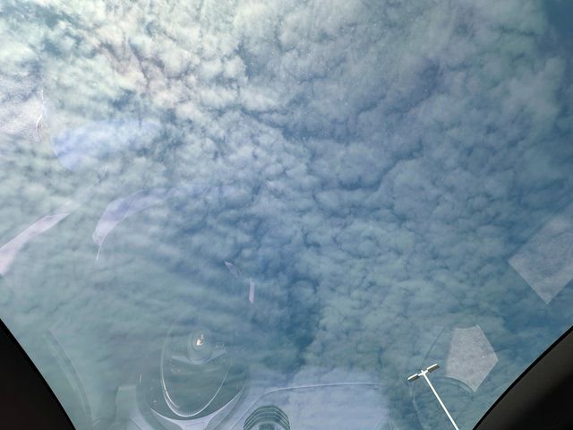 Used 2020 Porsche Taycan 4S image 20