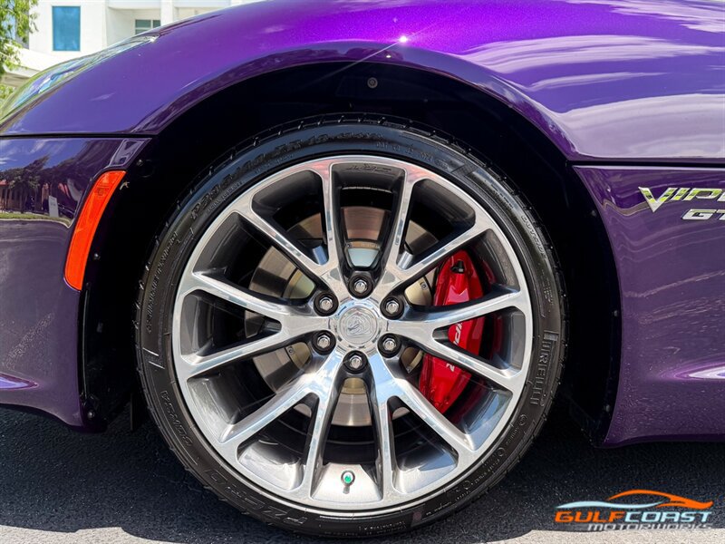 Used 2017 Dodge Viper GTC w/ GTS Interior Package RWD image 38