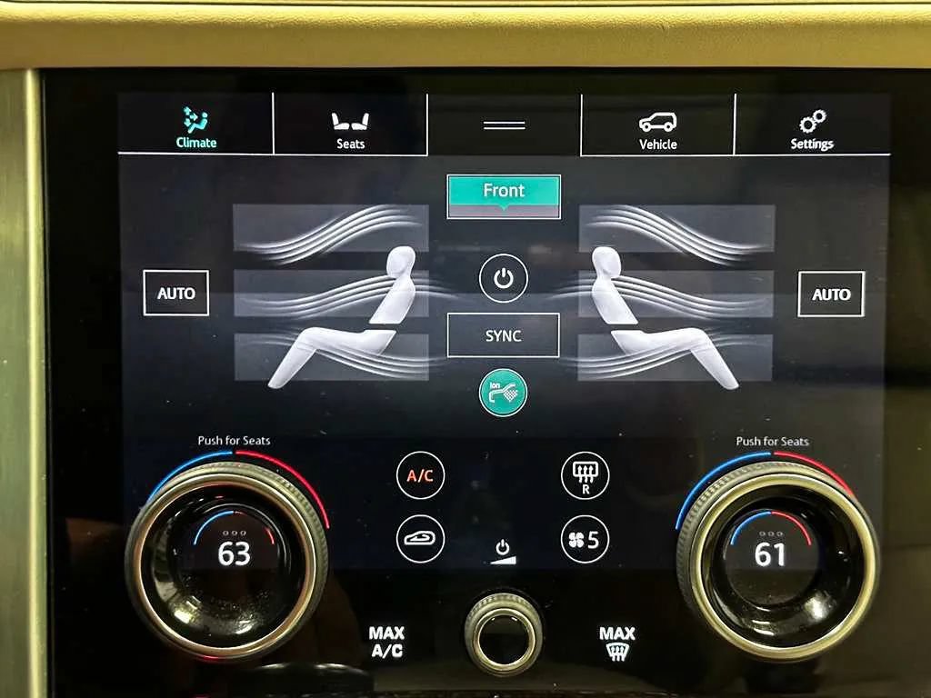 Used 2019 Land Rover Range Rover Supercharged AWD/4WD image 36