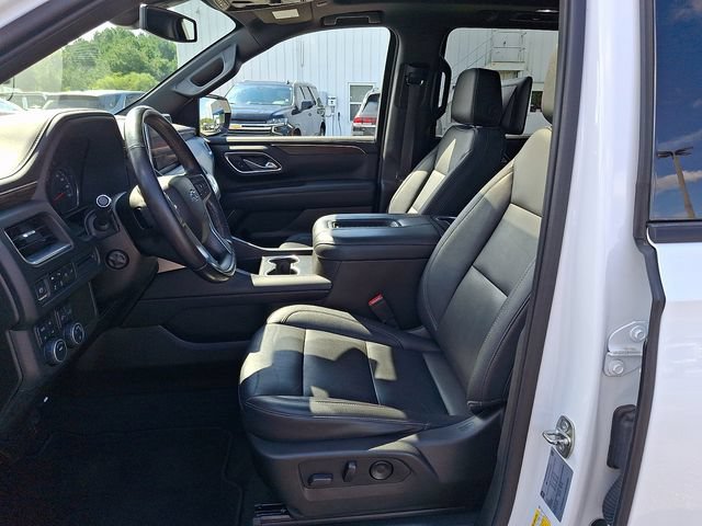 Used 2021 Chevrolet Suburban Z71 w/ Luxury Package AWD/4WD image 14