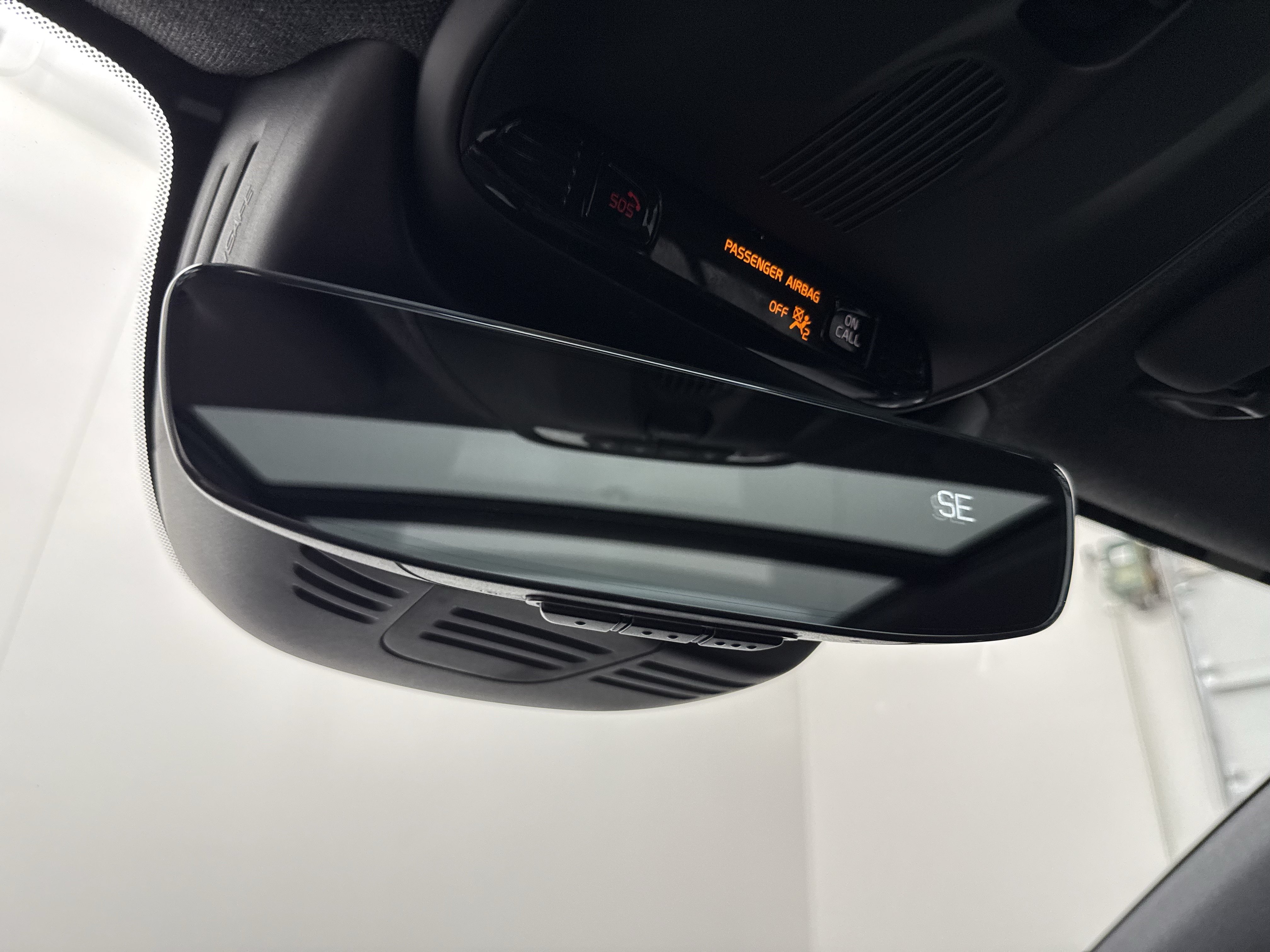 Used 2019 Volvo XC40 T5 R-Design AWD/4WD image 24