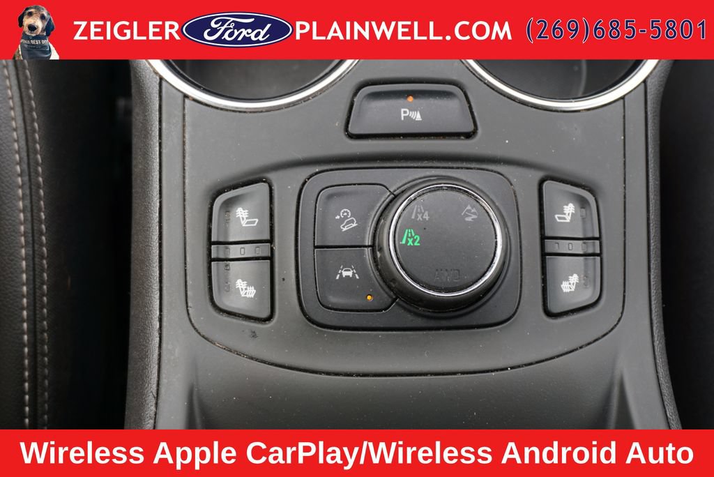 Used 2022 GMC Terrain SLT w/ Tech Package AWD/4WD image 25