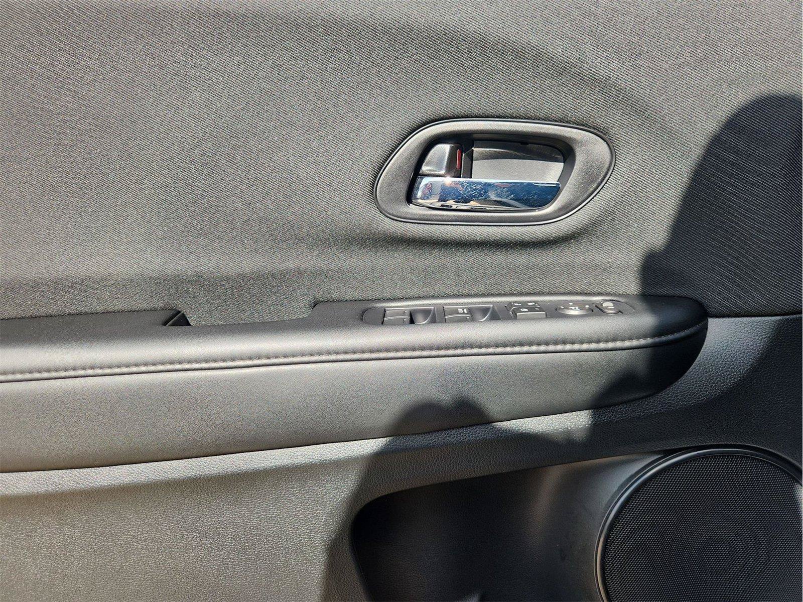 Used 2022 Honda HR-V Sport image 19