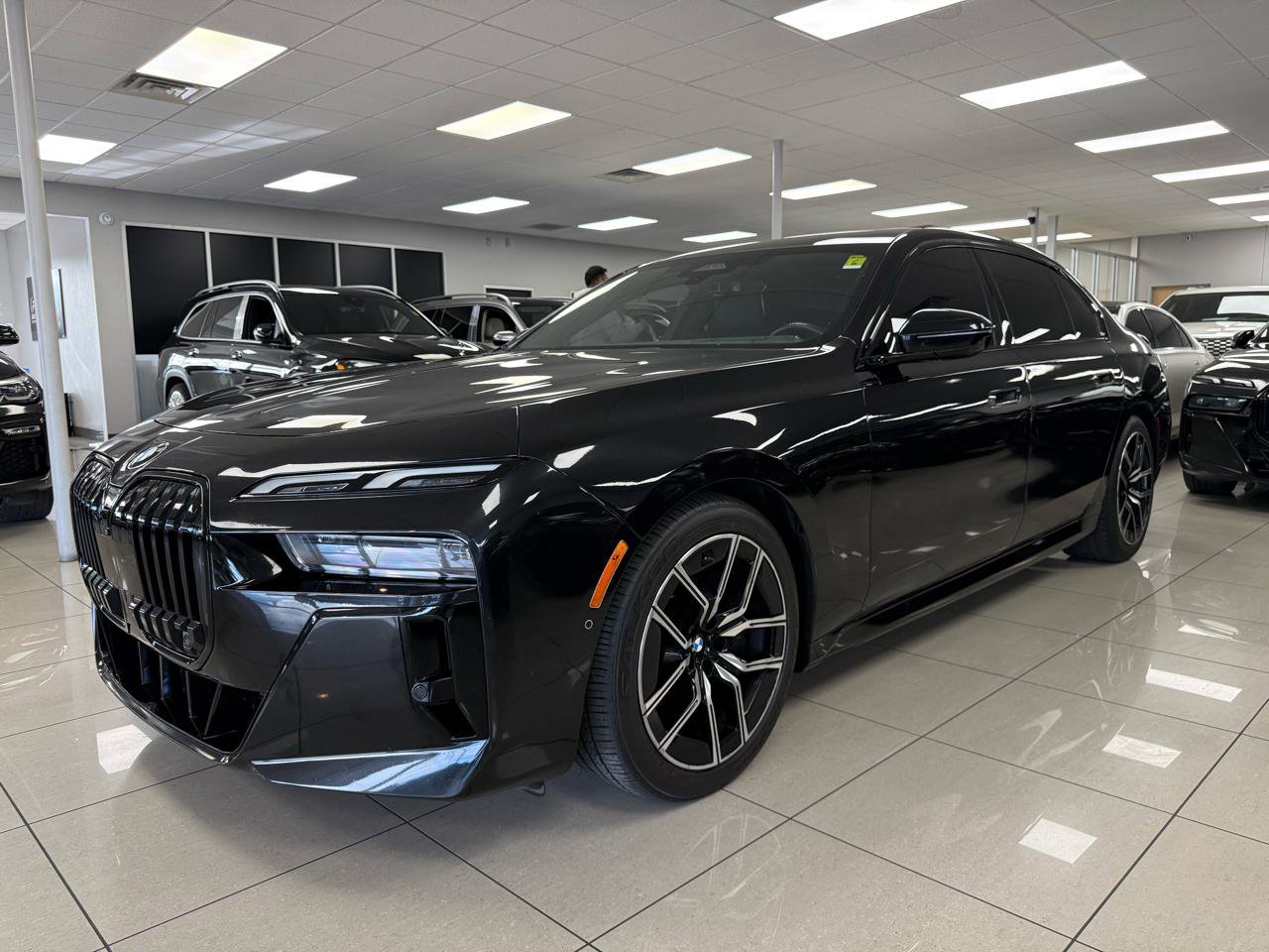 Used 2024 BMW 740i w/ Premium Package image 8