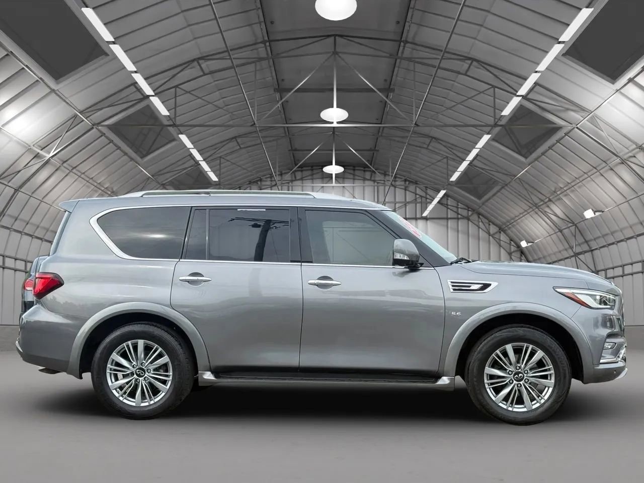 Used 2019 INFINITI QX80 Luxe RWD image 8