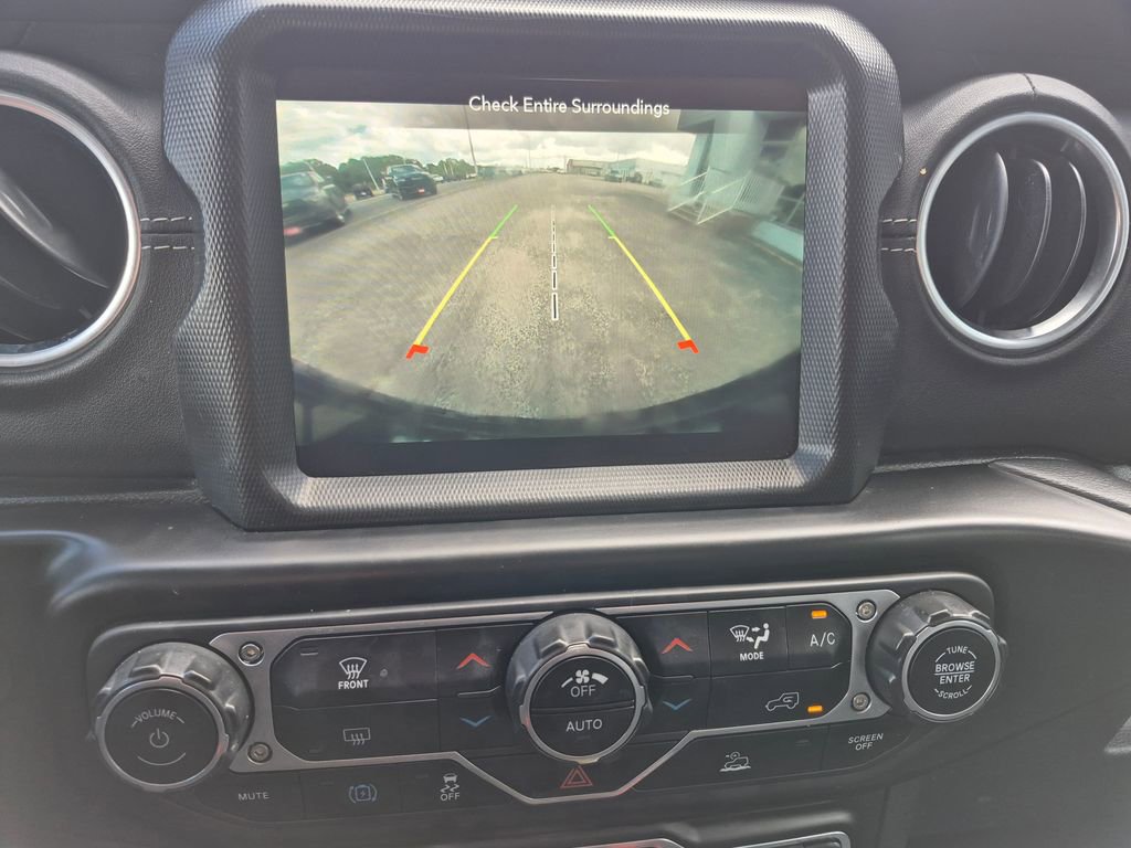 Used 2021 Jeep Wrangler Unlimited Sahara image 23