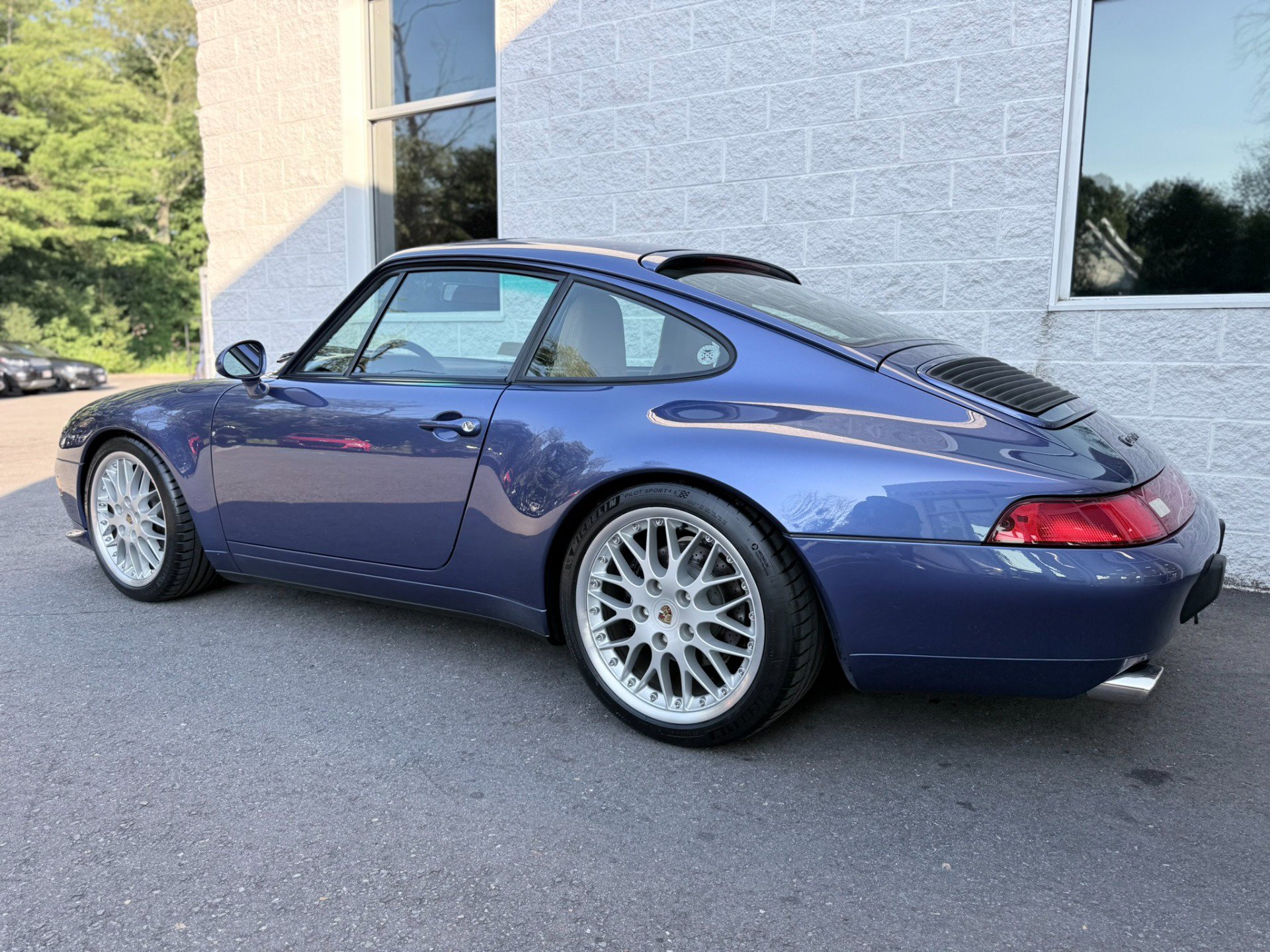 Used 1997 Porsche 911 Carrera RWD image 6