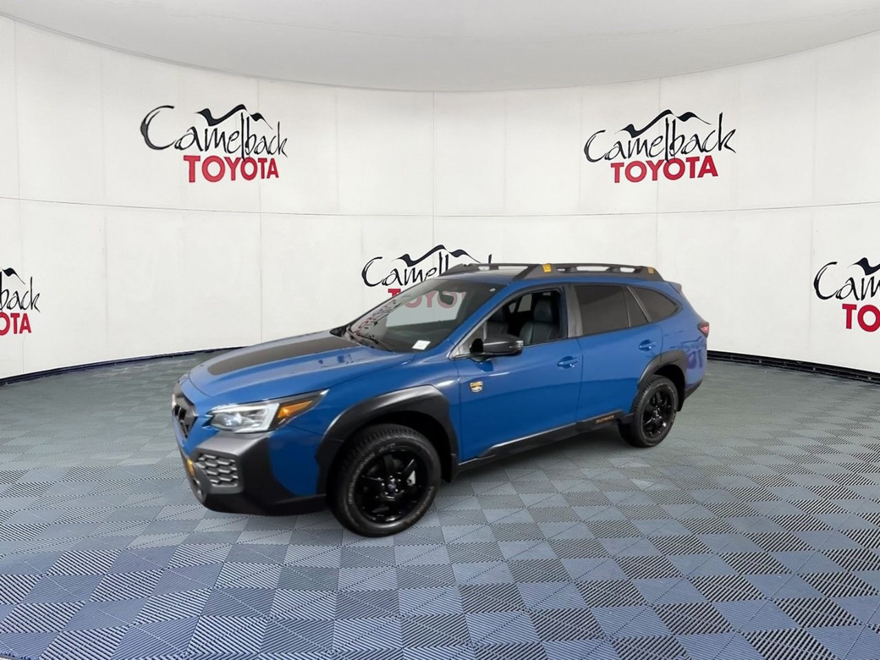 Used 2025 Subaru Outback Wilderness w/ Wilderness Package AWD/4WD image 7
