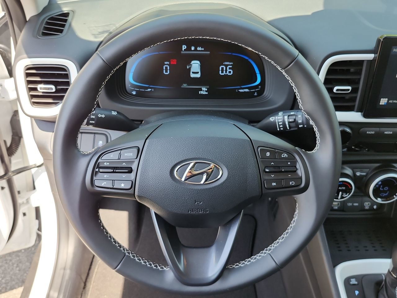 Certified 2026 Hyundai Venue SEL FWD image 10