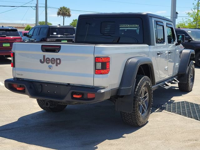 Used 2024 Jeep Gladiator Mojave w/ Technology Group AWD/4WD image 6