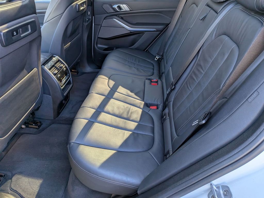 Used 2019 BMW X5 xDrive40i w/ Convenience Package image 28