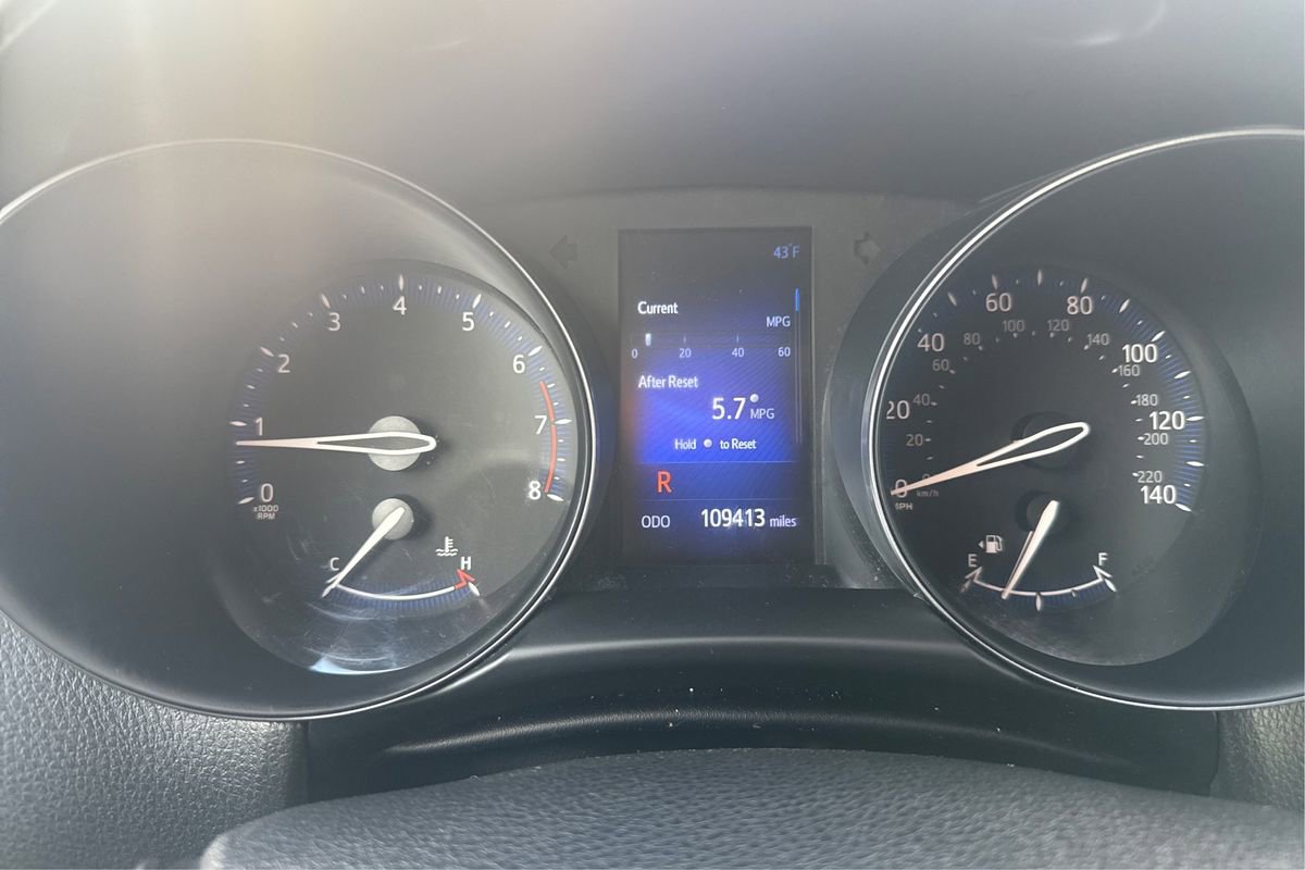 Used 2018 Toyota C-HR XLE image 15