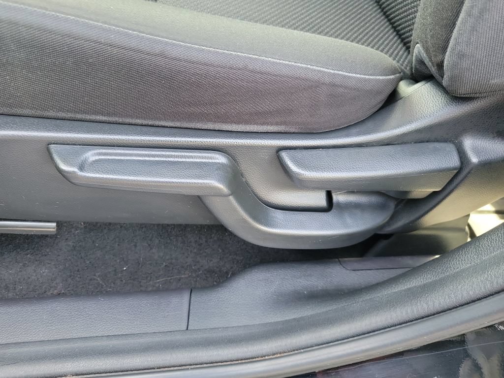 Certified 2017 Honda HR-V EX image 22