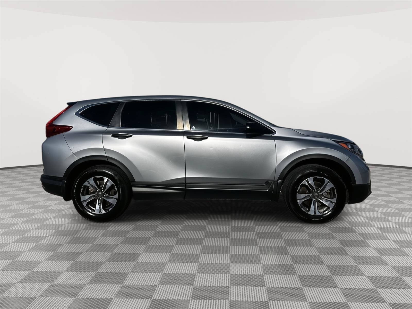 Used 2019 Honda CR-V LX image 5