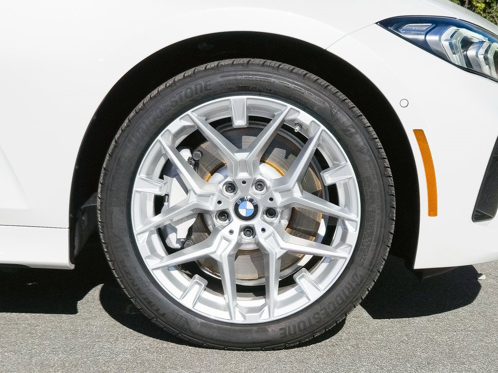 Used 2025 BMW 330i Sedan w/ Parking Assistance Package image 9