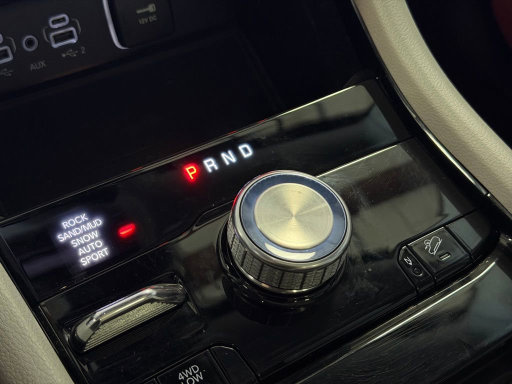 Used 2021 Jeep Grand Cherokee L Summit w/ Advanced Protech Group IV image 24