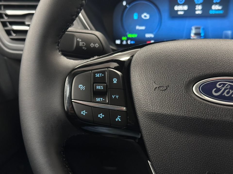 New 2025 Ford Escape SE w/ PHEV Premium Package FWD image 22