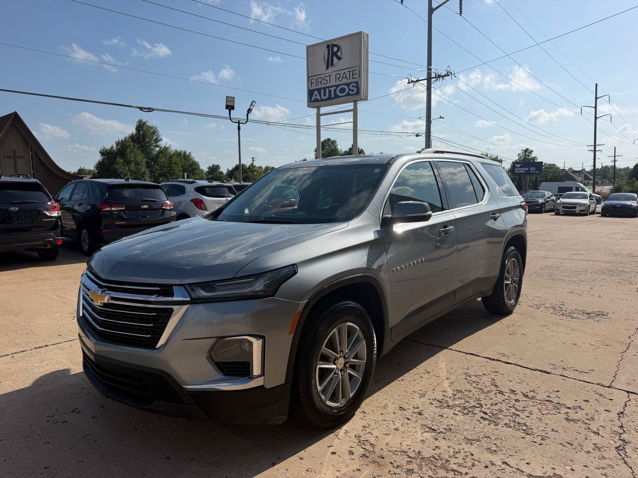 Used 2023 Chevrolet Traverse LT FWD image 3