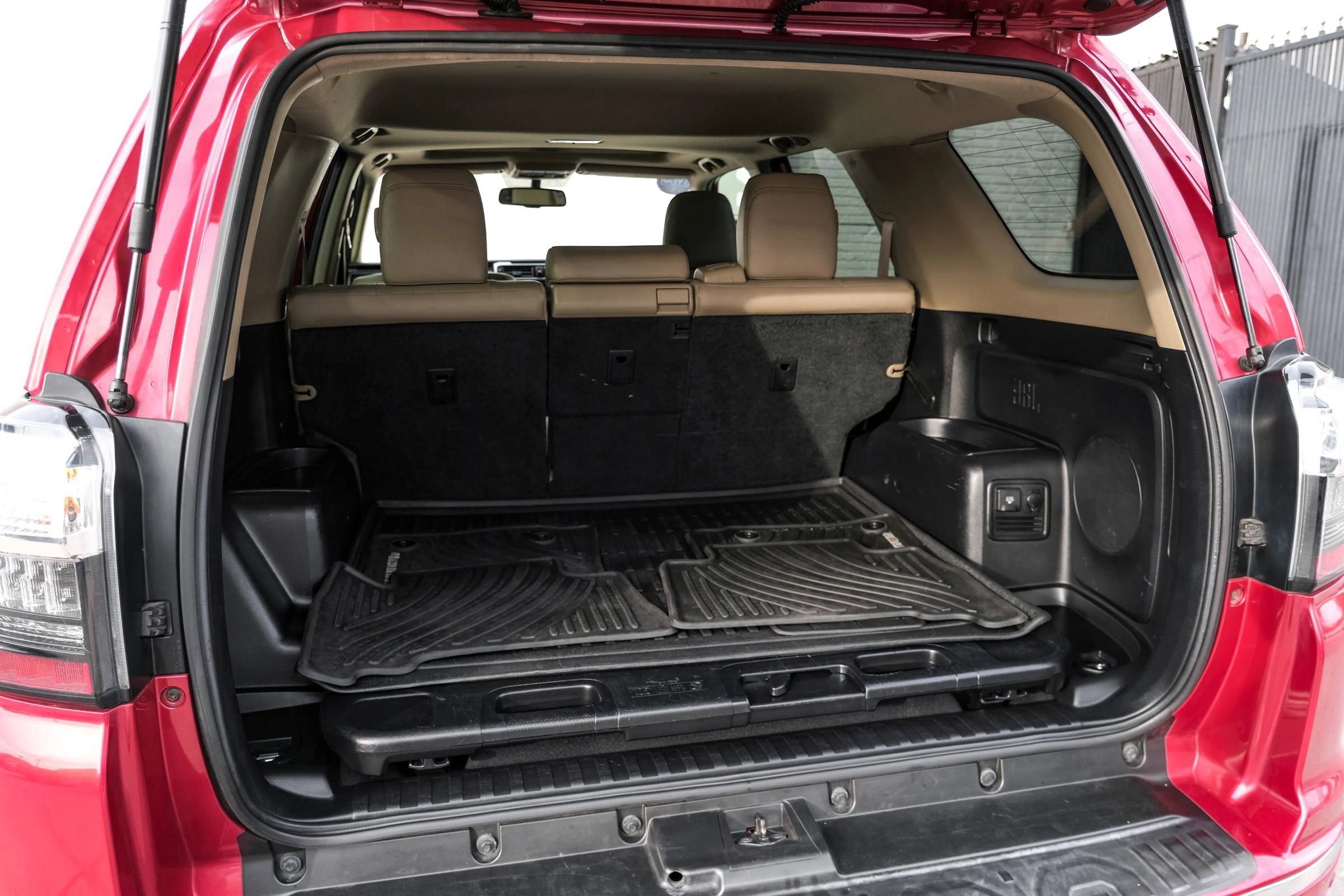 Used 2014 Toyota 4Runner Limited image 58