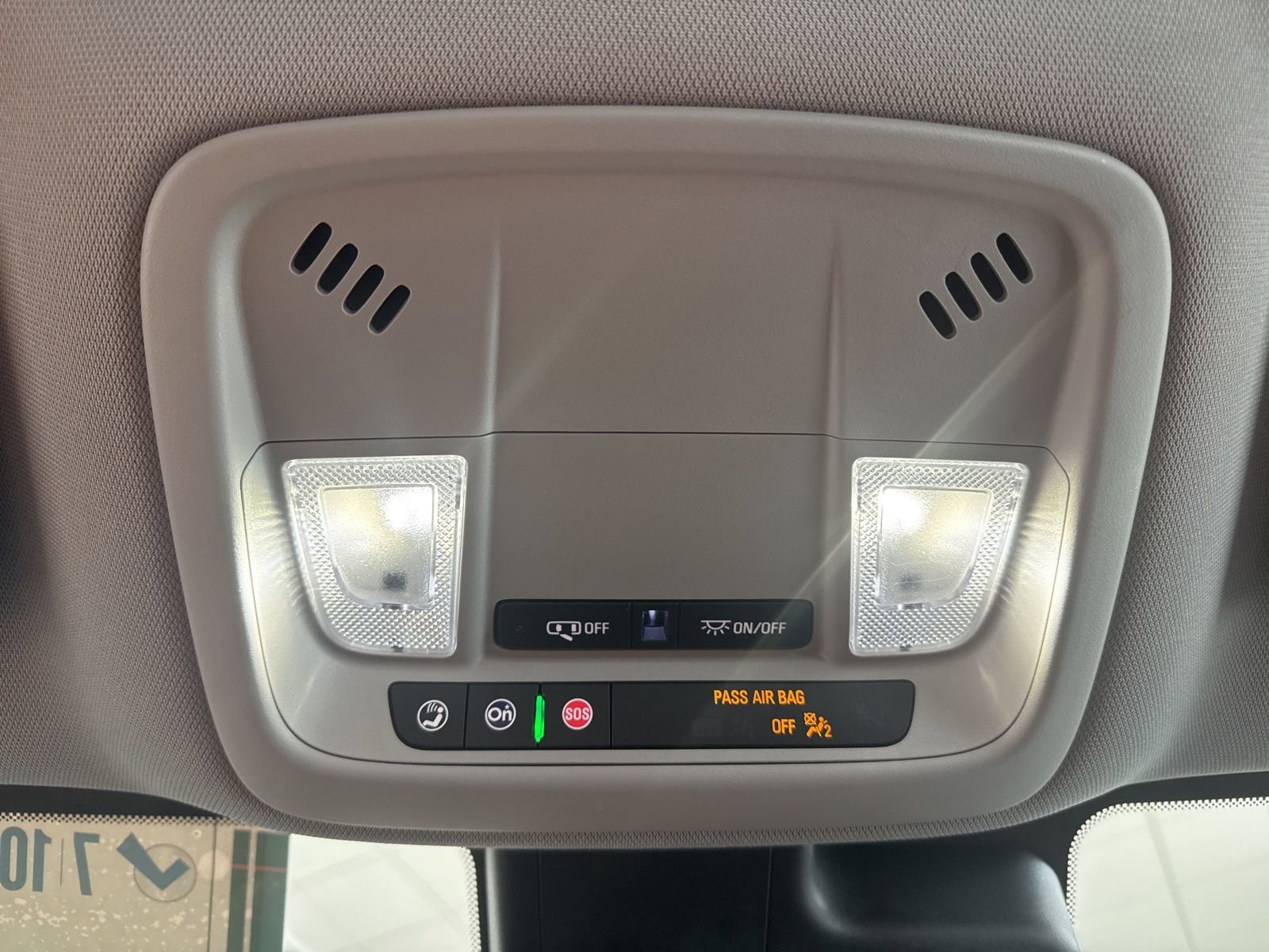 Used 2024 Chevrolet Malibu LT image 34