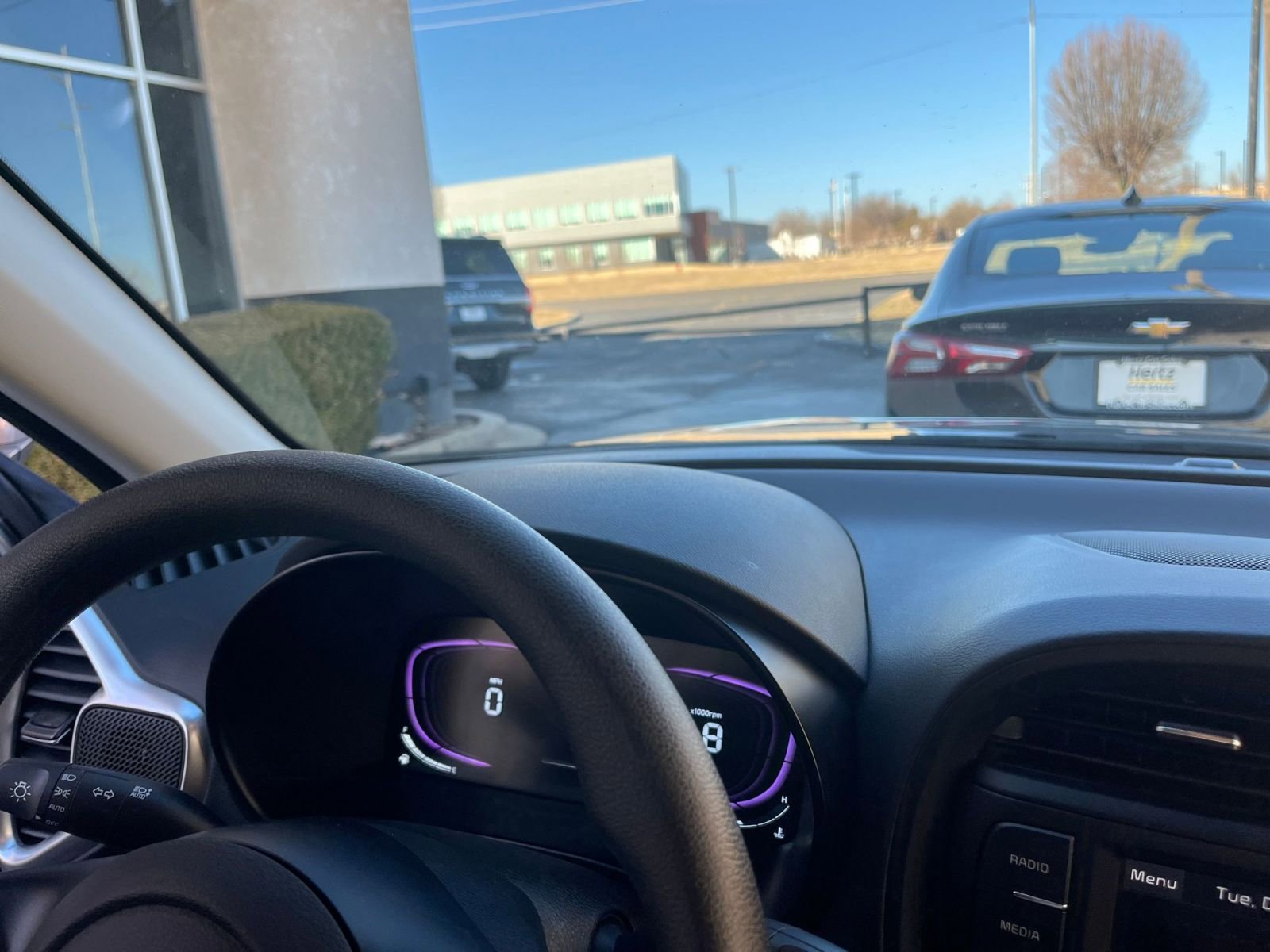 Used 2025 Kia Soul LX w/ LX Technology Package image 32