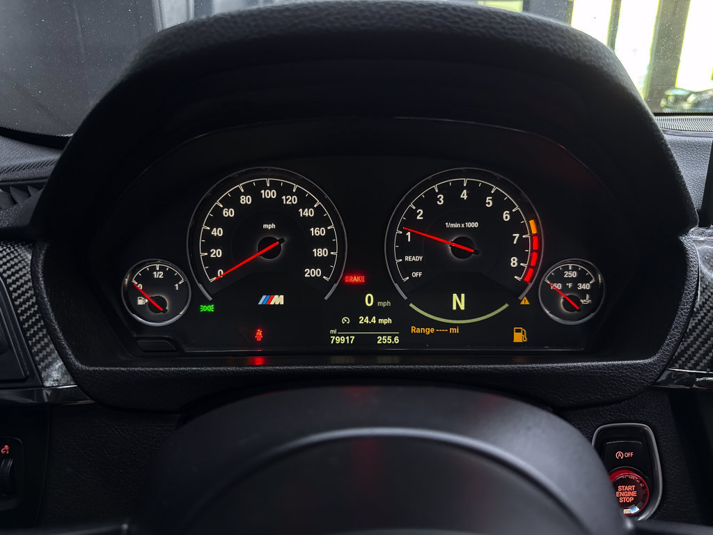 Used 2015 BMW M3 RWD image 25