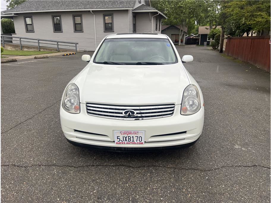 Used 2004 INFINITI G35 x Sedan AWD/4WD image 2