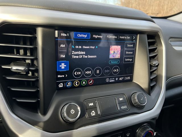 Used 2023 GMC Acadia SLT w/ Elevation Edition image 11