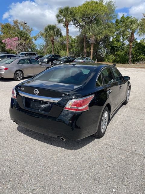 Used 2015 Nissan Altima 2.5 S w/ Power Driver Seat Package image 4